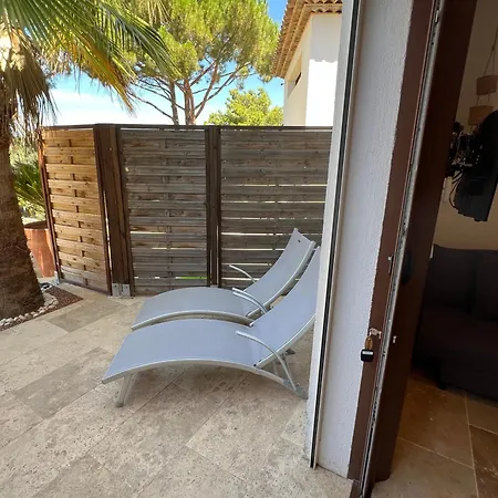 Homestay Bormes Exterior photo